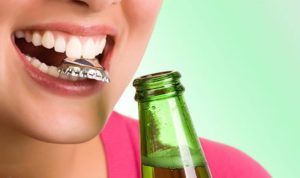 Причины повреждения эмали зубов