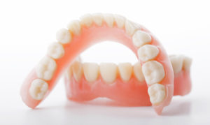 Съемное протезирование зубов (статья)